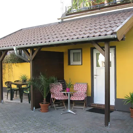 Apartment Airport Kolonia Zewnętrze zdjęcie